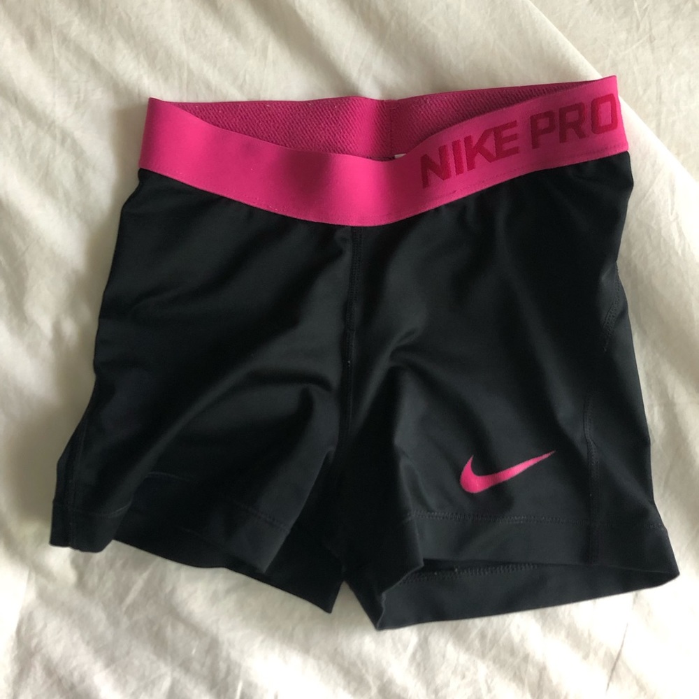 Black Nike Pros Size XS